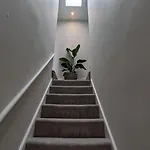 Clifton Apartment In Prime Location & Parking